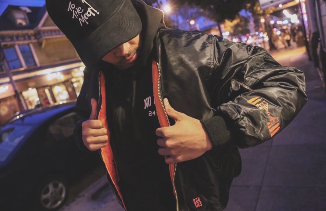 TheHighrollerx's tweet photo. Rad On Haight Street 🚀#bredinthebay bomber @rdynamiks #rdnmks #rdynamiks #tothemoon #nodaysoffent 🔫: @fizzythekid https://t.co/SNtXxIoFSa