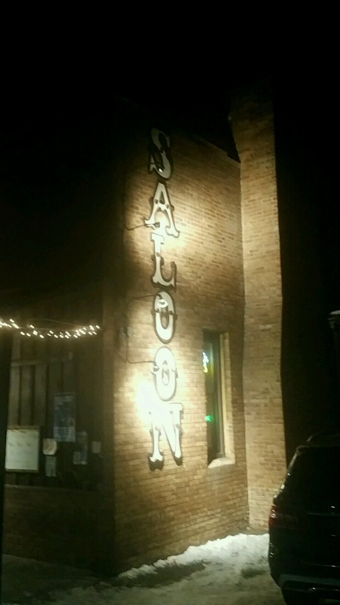 TurtleBus's tweet photo. Arrive by ⛷,🏂, or 🐢🚍 , then kick back and enjoy the best margaritas in town #minturnmile https://t.co/5iy6QIB7fP