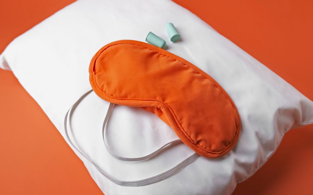 escapebeyondTBG's tweet photo. The 23 items you need with you on every #trip @TravelLeisure https://t.co/Na78zj2GLq https://t.co/DEPutIGwlp