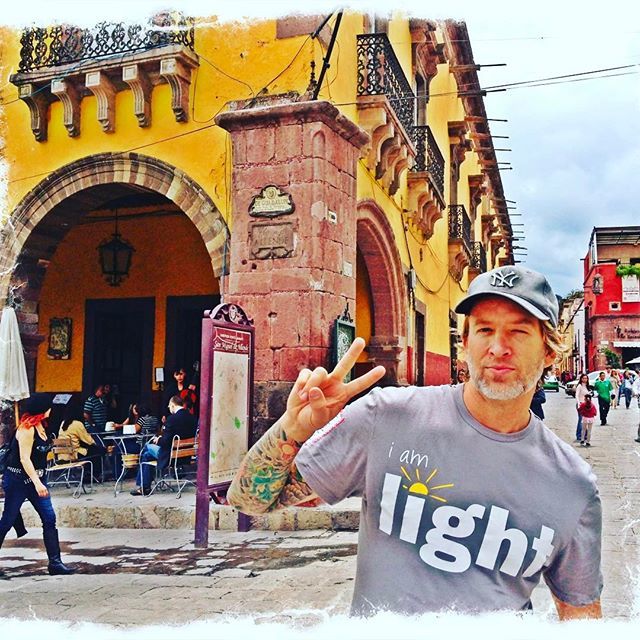 aioinstagram's tweet photo. #RickiLake #christianevans #twinflame #mybeloved Yes you are LIGHT #christianevans. #twinf… https://t.co/kIDzC9hGs1 https://t.co/06LJJVp3Dr