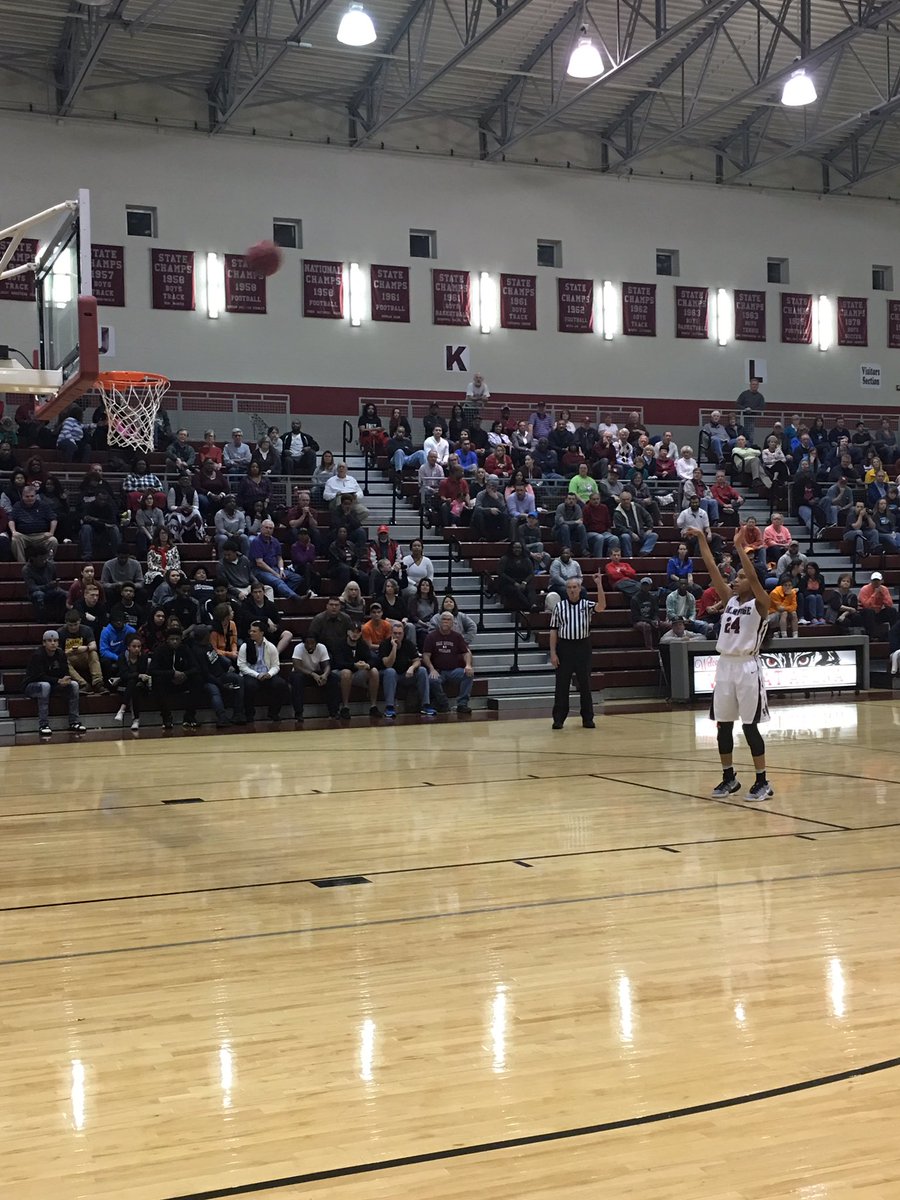 stefthompson63's tweet photo. @jada_guinn23 gets the FT from the intentional! Cats lead 62-36! #region2AAA @ORLadyWildcats @prepxtra https://t.co/eLnoMHTvvf