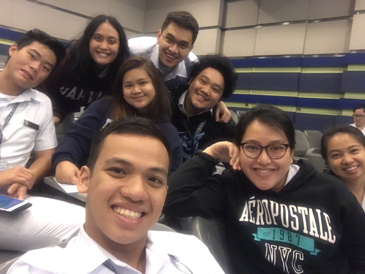 leejethro's tweet photo. Clingy with the trans group in today's morning class #OB #GU #ASMPH2020 #12🐣 https://t.co/nYsdWHawOL