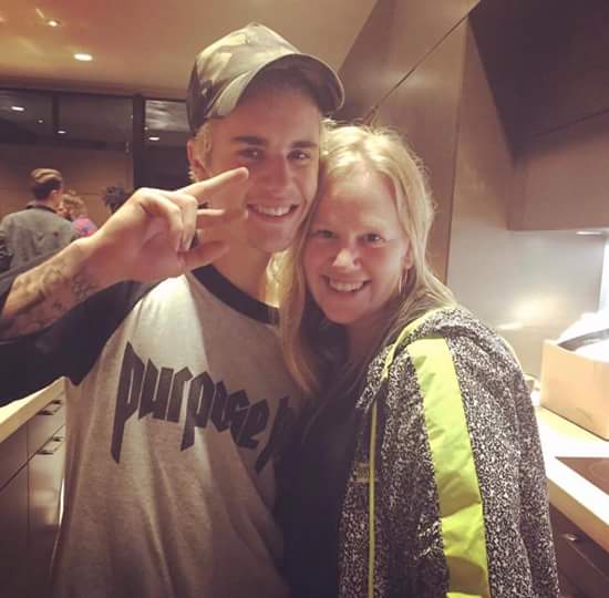 FlorDeBelieber's tweet photo. feliz cumpleaños @justinbieber Gracias por los recuerdos #purposetour #believetour -lauraedwardsle via Instagram
ESA SONRISA ME VUELVE LOCA https://t.co/uQYVXhkTbP