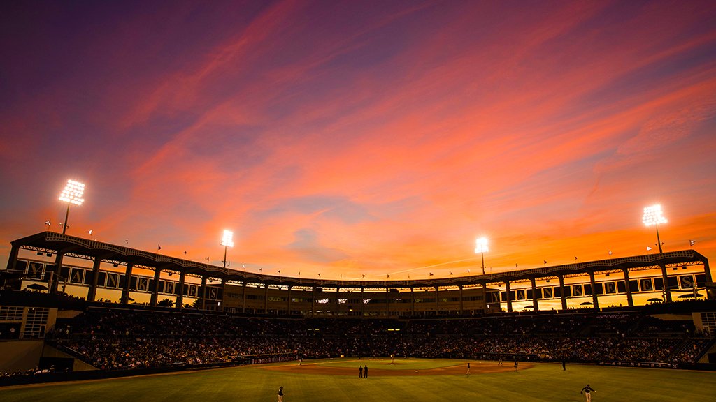 MLB's tweet image. Welcome back, baseball skies. #SpringTraining 😍