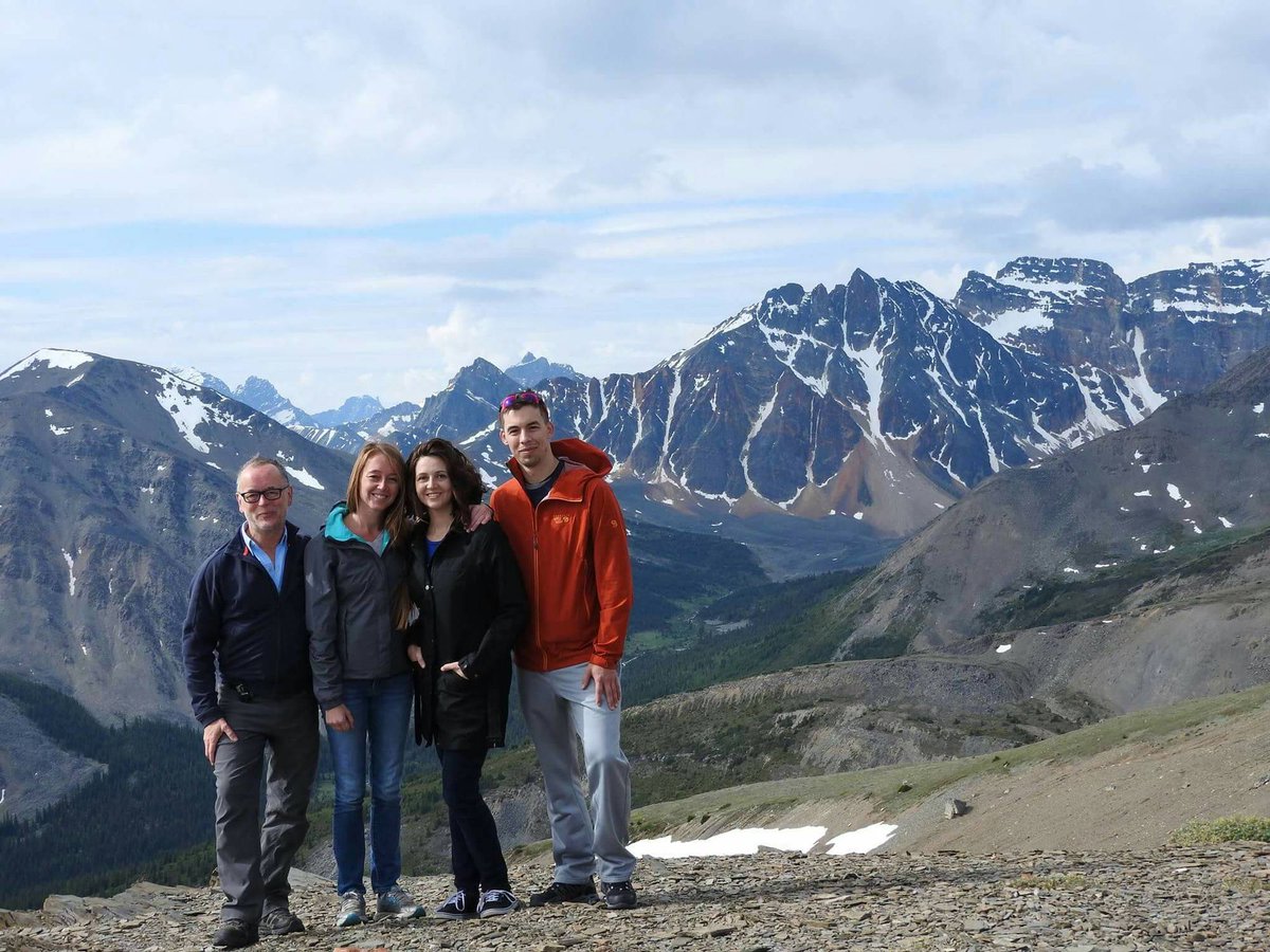 willbradley348's tweet photo. First hike up to the Summit in Jasper on #Canada day weekend #MyBetter #Bayebulldogs #fglconf17… - https://t.co/PTB9NnWDkZ https://t.co/HEcT9UnKMb