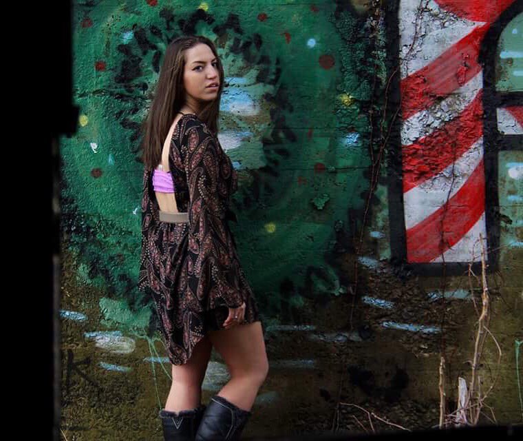 Tere_carr's tweet photo. Ahhh I'm in love!!!! 
https://t.co/Mql50nhslD #photoshoot #abandoned #portReading #inlove #gorgeous #art https://t.co/qSeYXDjdDQ