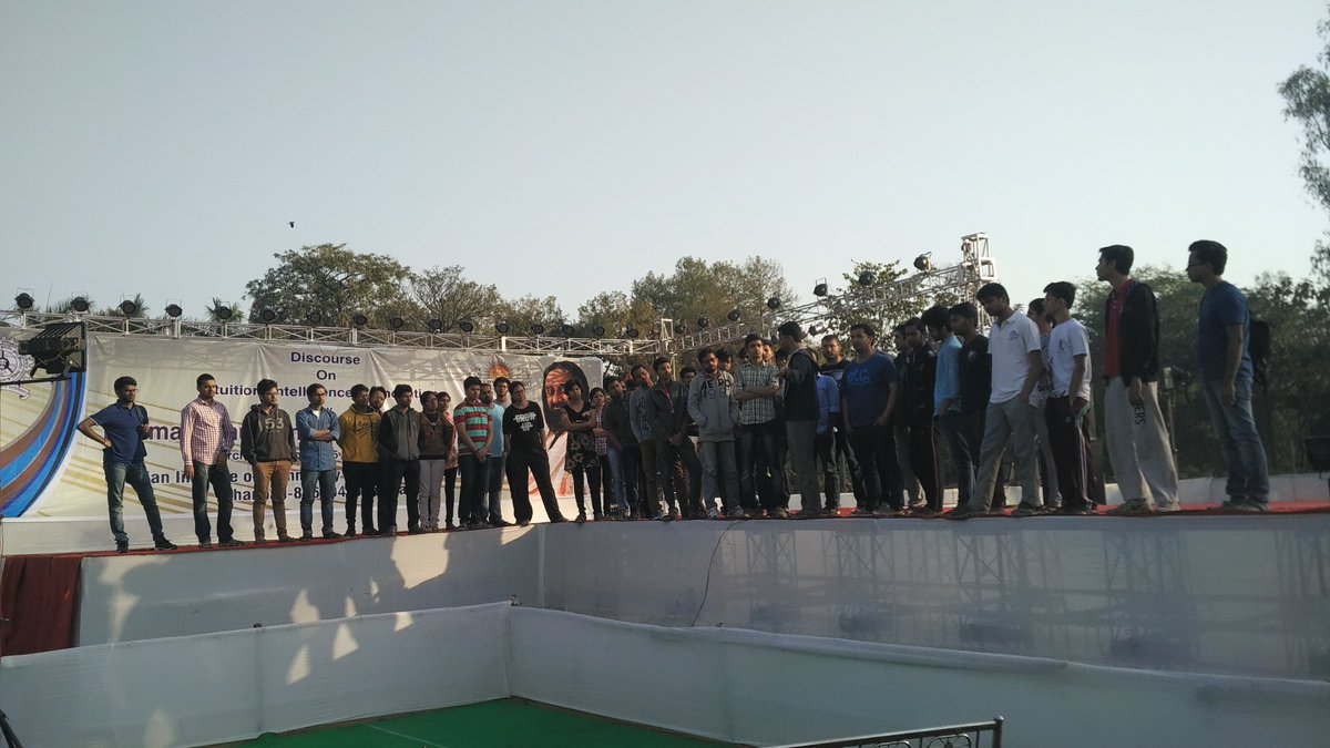 AmodKarna's tweet photo. Final Planning... Jus #FewHours2Go  #SriSriatIITDhanbad. https://t.co/d7YjXHrXZb