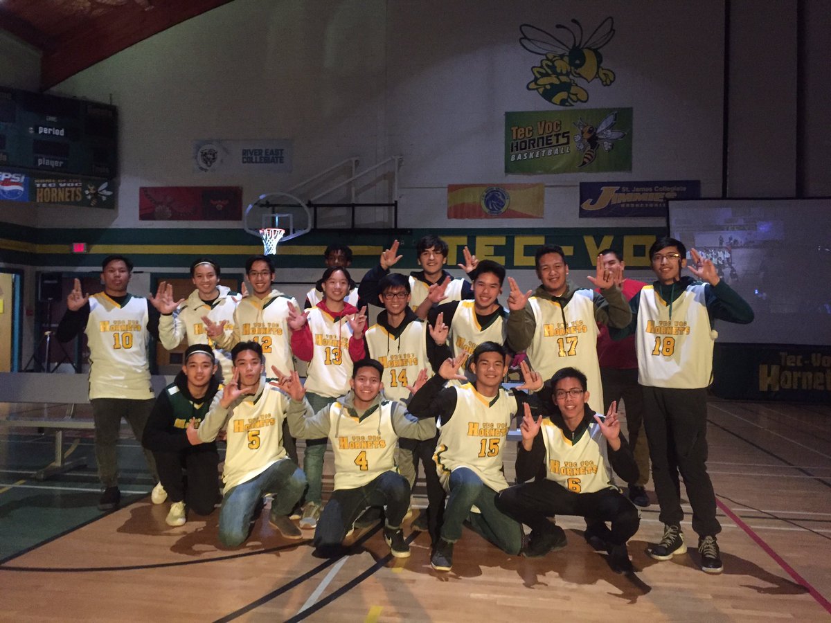 MichelleSSacco's tweet photo. Congrats to the JV boys, Varsity boys and Varsity girls #TecVoc basketball teams on their playoff semifinal wins tonight #HornetPride https://t.co/O0VoqgbCzp