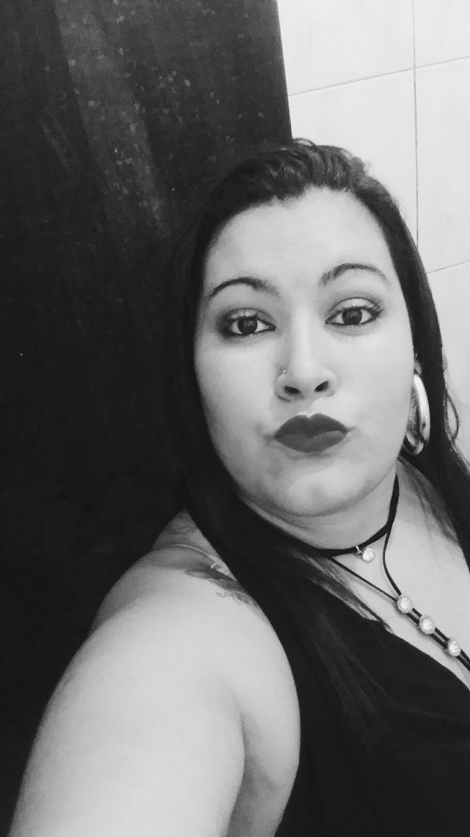 🌸🙌🙇💜'''Ela aprendeu a usar ironia com gente falsa, frieza com gente sinica,e groceiria com gente que se mete na vida dela" ⚓🌸👊🏼