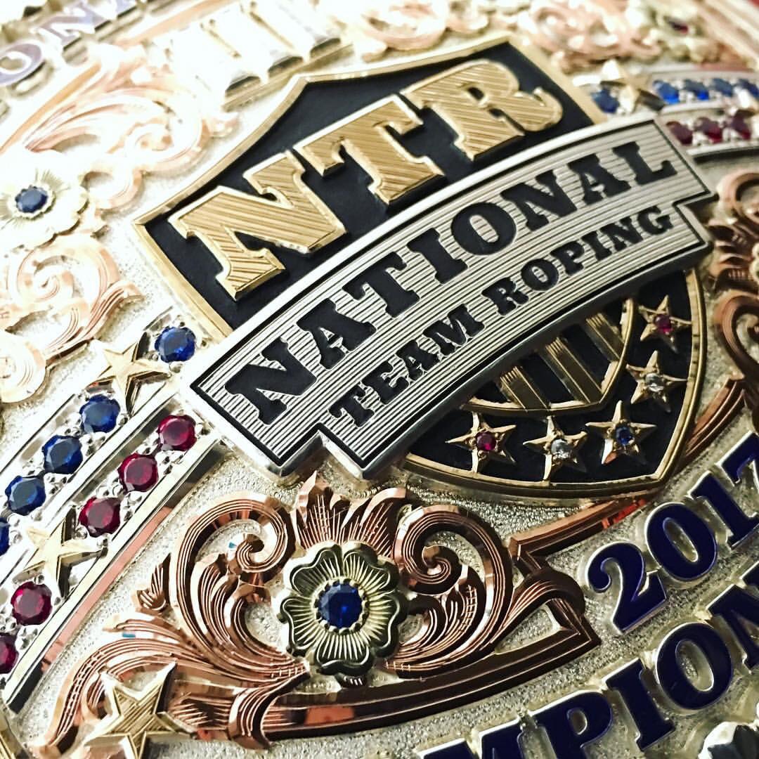 GistSilver's tweet photo. We strive for perfection with every cut, every line. #detailsmatter #americanmade #trophybuckles #teamroping #gistbuckles #madeintheusa🇺🇸 https://t.co/DRSJjzWMys