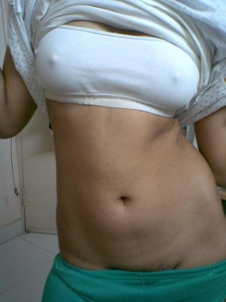 GNehaloves's tweet photo. Morning #show @kinjurptl @sarmili37633725 @kiran_bhabhi @Thekedarni007 @i2aarti @shwetababe @yourbhabhi @IshqGupta @RoxyAmar @Devilhuman55 🤗 https://t.co/OCUOTLVUEI