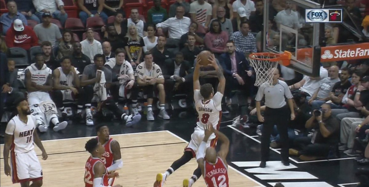 Heat lead wire-to-wire, slam 76ers 125-98 bit.ly/2leOKU0 https://t.co/dv46Rt8gyL