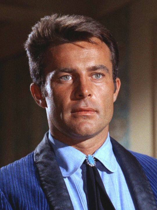 Happy 82nd birthday to actor Robert Conrad, a great hero of my childhood as star of The Wild Wild West. 