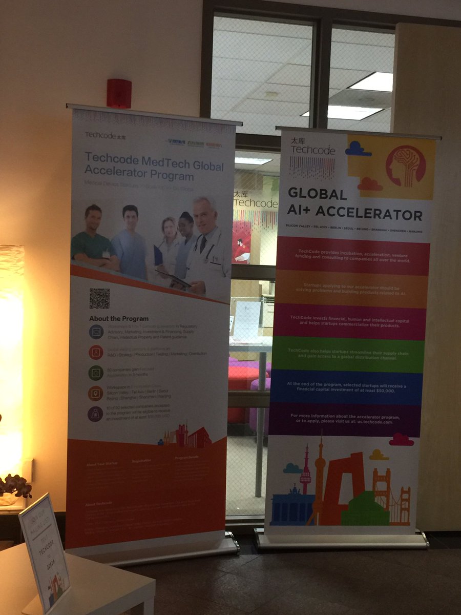 lpchao's tweet image. #AI @Meetup on @Facebook #FastText with @Junling_tech of Question.ai at @TechCodeGlobal #Accelerator in @mtnviewcityhall #deeplearning