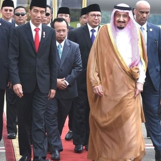Febrian_sholla's tweet photo. Bandara Halim PK Sambut Kedatangan Raja Arab Saudi
https://t.co/hE68Z241g2
#BREAKING #KamisManis https://t.co/fOKPQnW24Q