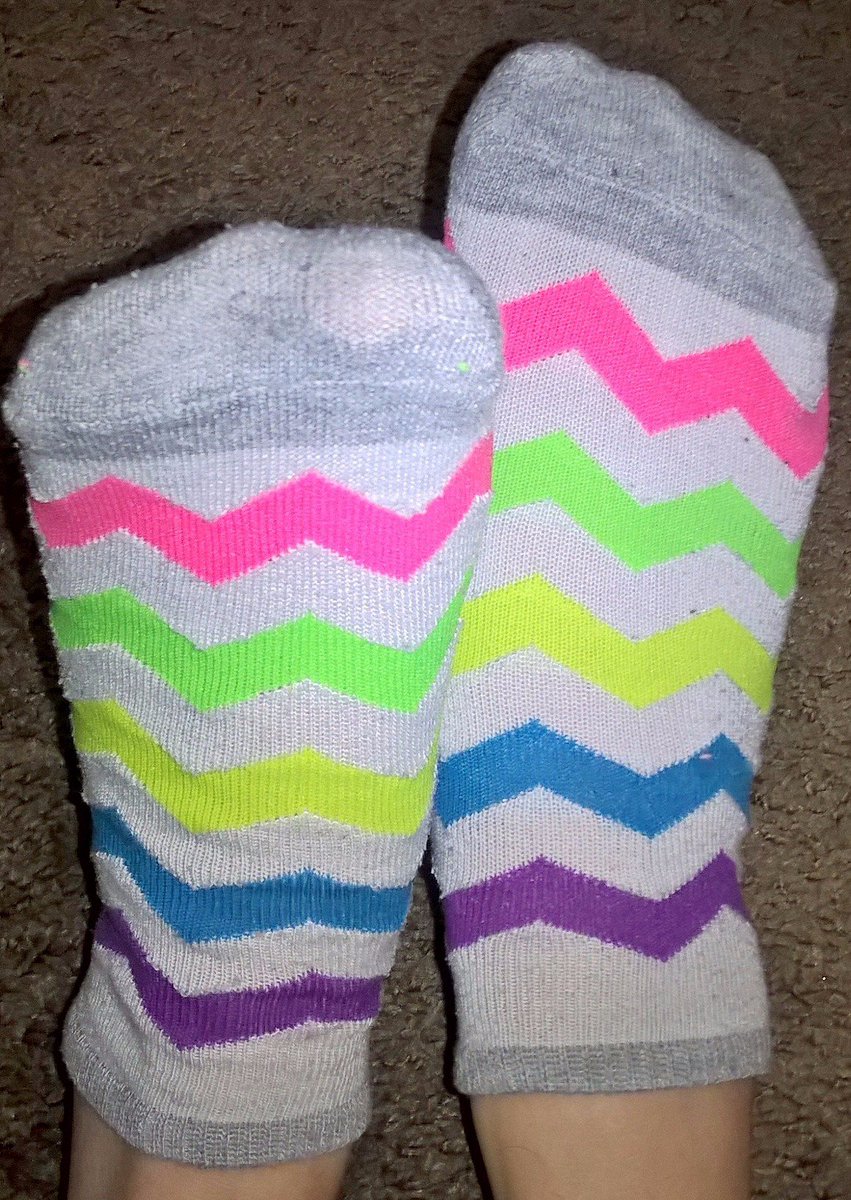 womensusedpants's tweet photo. #Getsniffing sexy Ahmy's #usedsocks! #dirtysocks #sockfetish #mistressworship #footworship #footslave
https://t.co/hp6VptDPqx https://t.co/vnBeXlaUXj