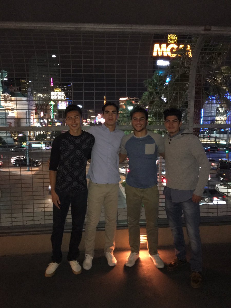 JoseVides24's tweet photo. Happy Birthday to my A1 Panโค๏ธMiss you bro! #IfAnything #ThoseHolesHuh @ManOnTheMoon_10 https://t.co/6P4oHx3hZR