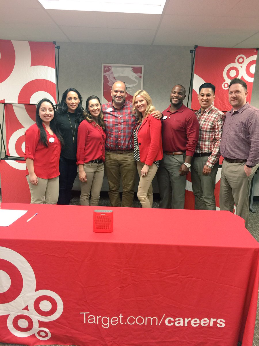 Welcome D206 newest Executive Team Leaders!  Congrats on graduating today! @jhowells81 <a href="/JOrtega0/">Jacqueline Moreno</a> <a href="/MrsJamieBlanco/">Jamie Blanco</a> <a href="/grassroots22/">Bill Lanza</a>