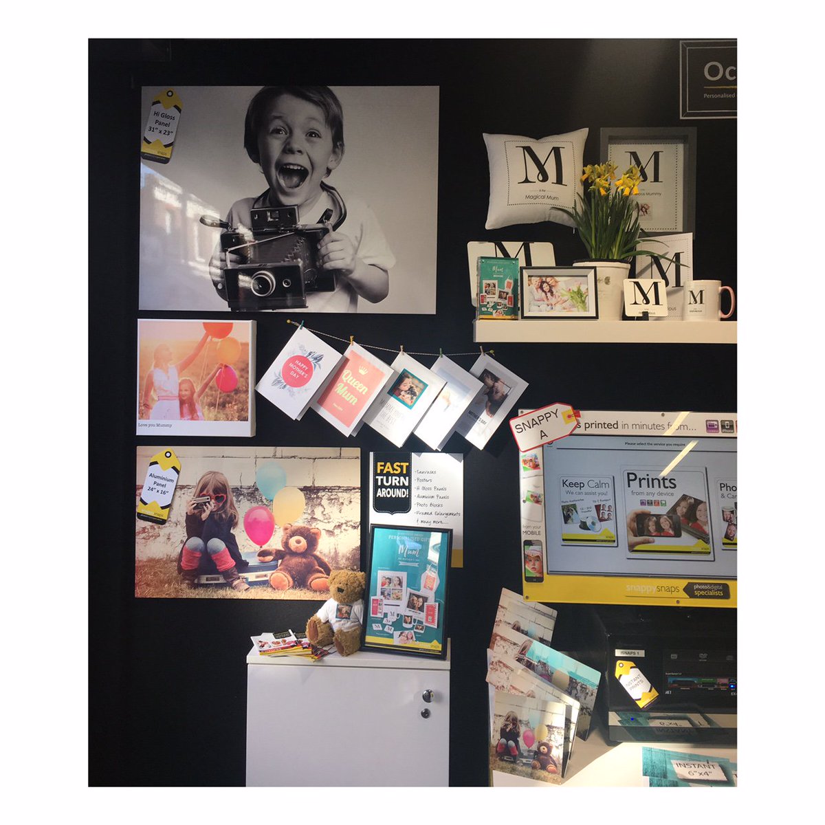 💐Mother's Day is round the corner, 26th March come into Snappy Snaps Henley and treat your MUM to something personalised!! #MothersDay