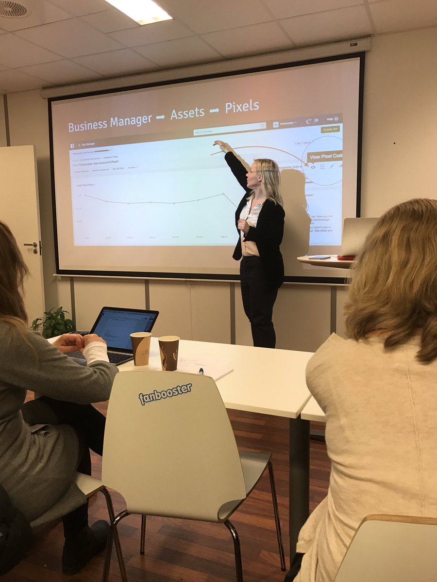 TomEMartinsen's tweet photo. På frokostmøte med #Fanbooster og #Finch @Mocka . #Adwords #Facebook #Google #Findability #Seo https://t.co/8sphAN2YbA