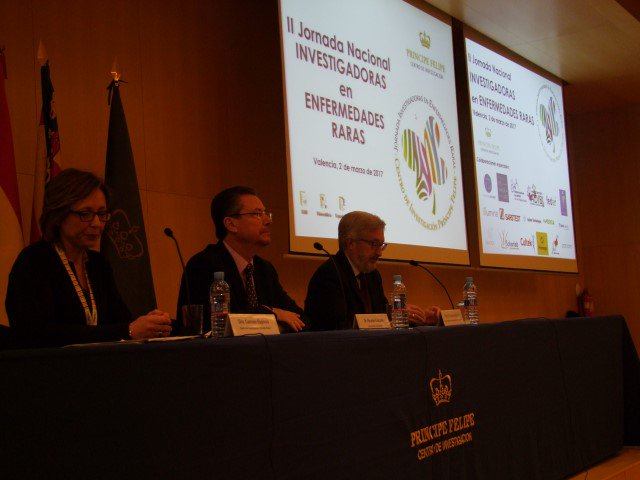 CIPFciencia's tweet photo. @ricardellas inaugura la II Jornada Nacional Investigadoras #eerrCIPF2017 y recuerda el #PremioFEDER2017 a la Alianza #InvestigaciónEnRed https://t.co/NtafCj9Ukd