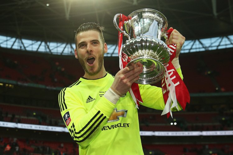 SaleFootball's tweet photo. Manchester United Away GK 2015-16 Rp 449.000 Size XL BNWT #jersey4sale WA 089655760000 #FinalFACup2016 #FACup2016Champions https://t.co/3ZKOSd8WiX