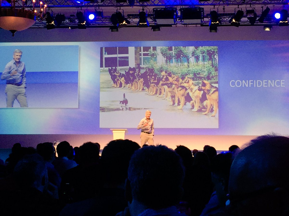 SyEdInnovate's tweet photo. Great talk over dinner last from @robinsieger "on average it takes a human being 240 falls before you learn how to walk" #inspire17 #beHPE https://t.co/4S5pA1L0rQ