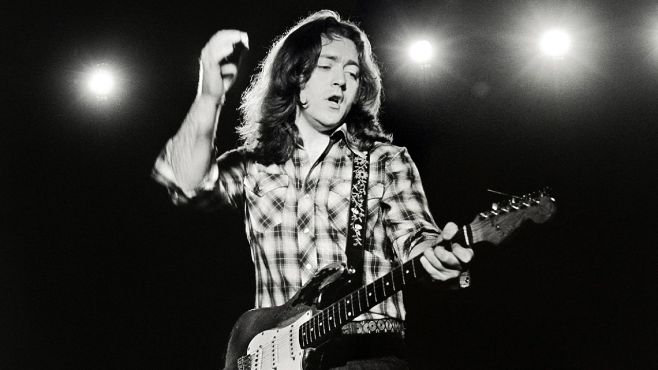 Happy birthday my hero Rory Gallagher. Ballyshannon,  March 2, 1948 - London, June 14, 1995 \\o/  