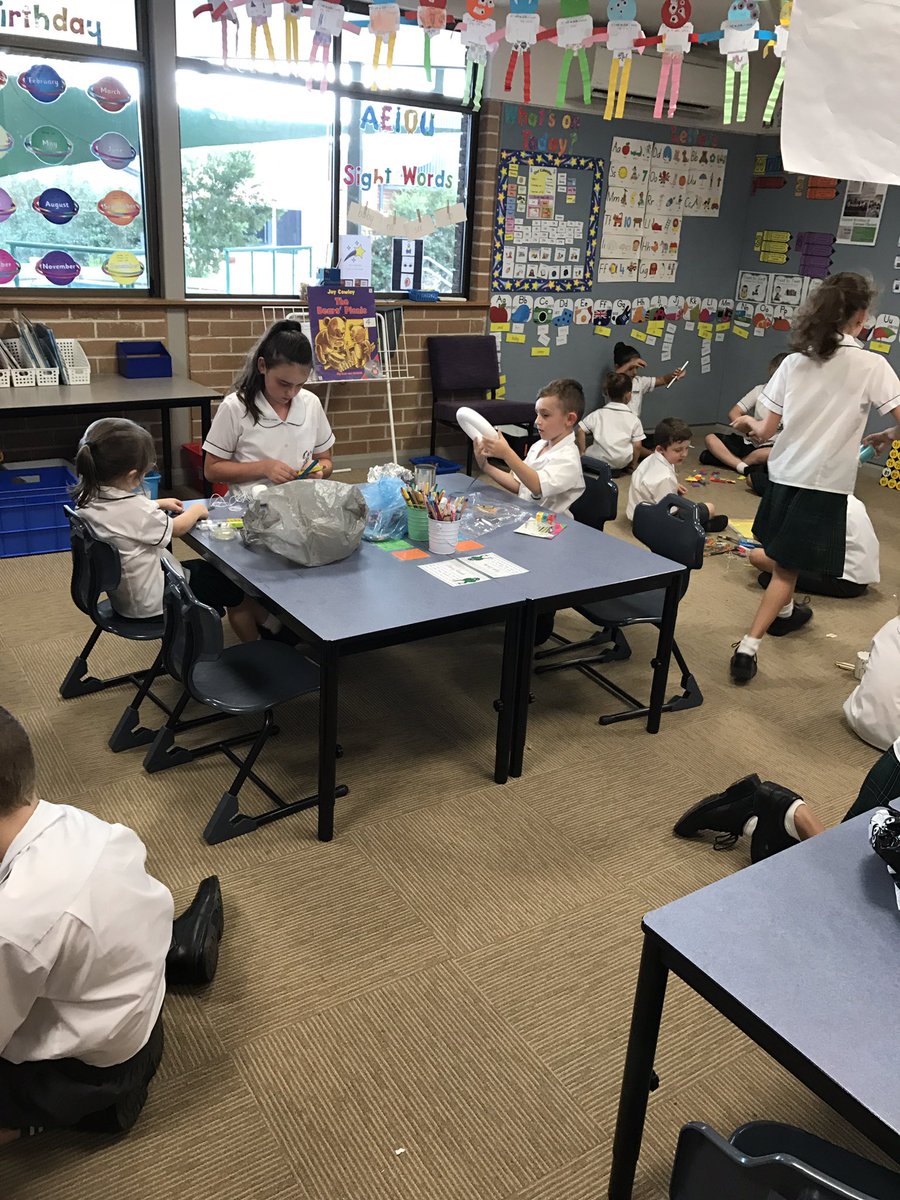 ccckindergarten's tweet photo. So much fun was had today! Our buddies helped us to Design and Make a waterproof wind chime. https://t.co/rU23pM38EM