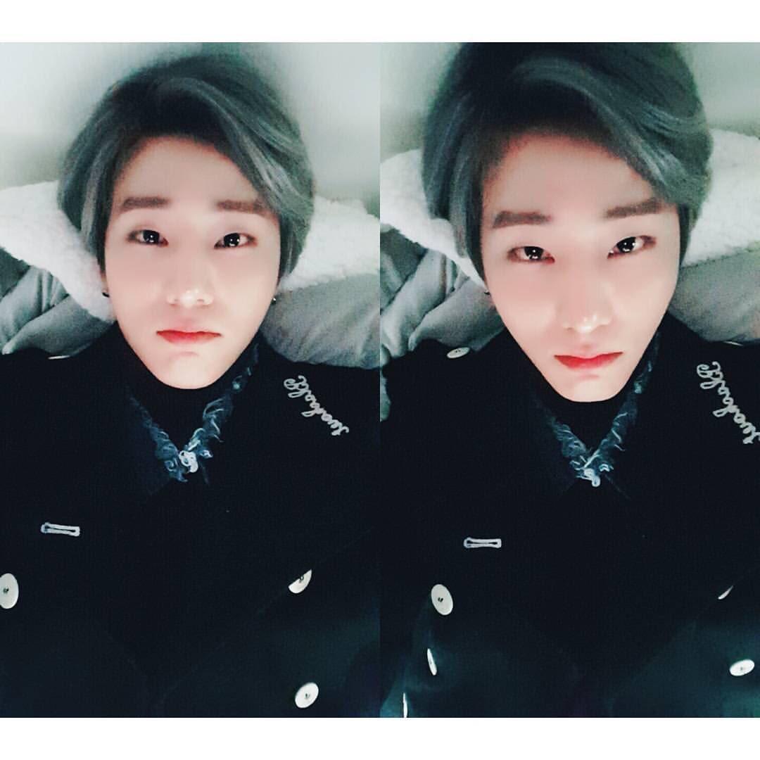 DAY6Updates's tweet photo. [IG Update] 170302 day6kilogram: Good Luck 👍🙃 https://t.co/rZB1ADhqmp https://t.co/BeHcDLNxU3