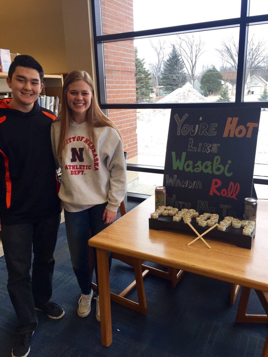 Prom Proposals tweet media