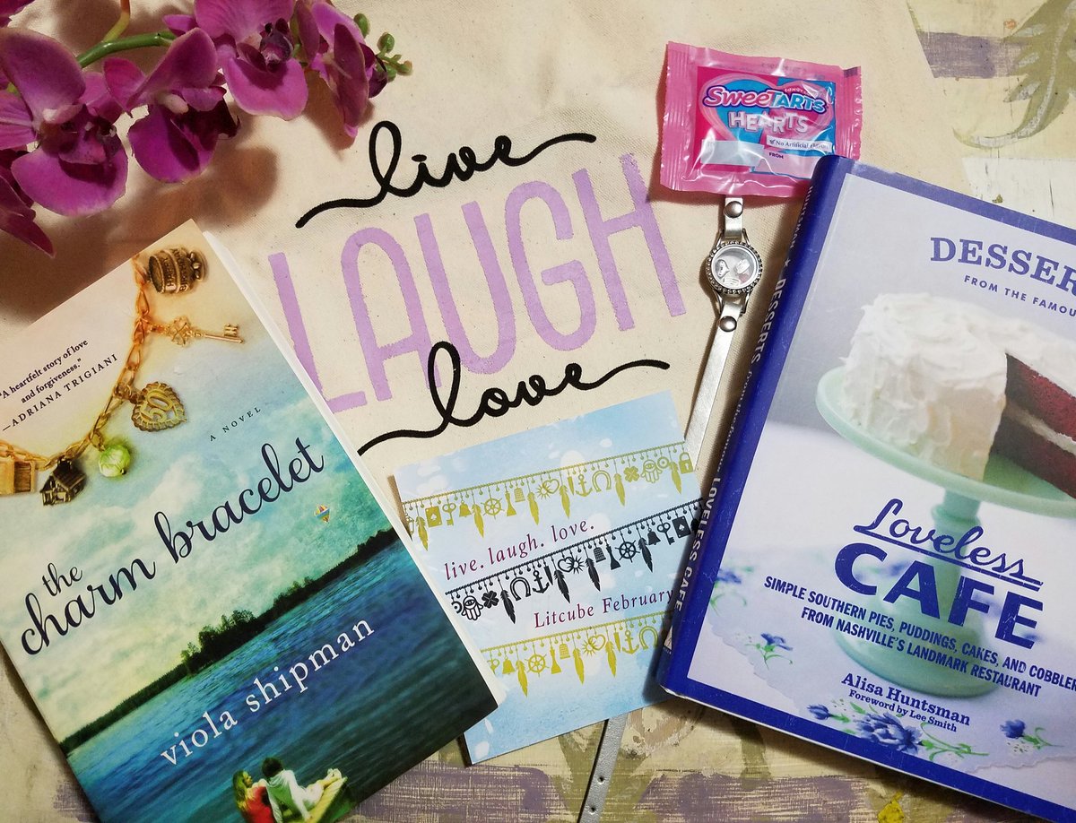 readtoinfinity's tweet image. Love this February litcube box. #litcube #livelaughlove #subscriptionbox