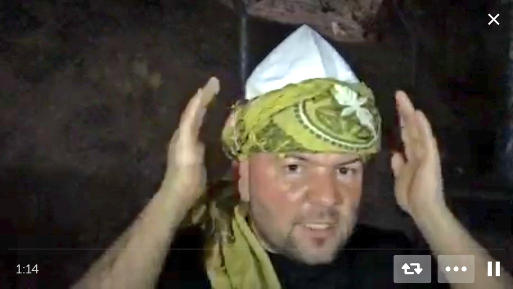 en_derun's tweet photo. Tarihi hadiseleri 'yerinde' anlatan,gösteren,adeta canlandıran tarihçiliğinize tebrikler. @Talhaugurluel https://t.co/sEhuyGYPta