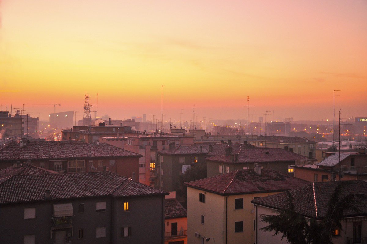 BevynTravel's tweet photo. Spectacular morning in #Venice. @BevynTravel #sunrise #travel #nature #colorful #harmony #spirituality #trip #mindfulness #inspiration https://t.co/ZdizbepbvL