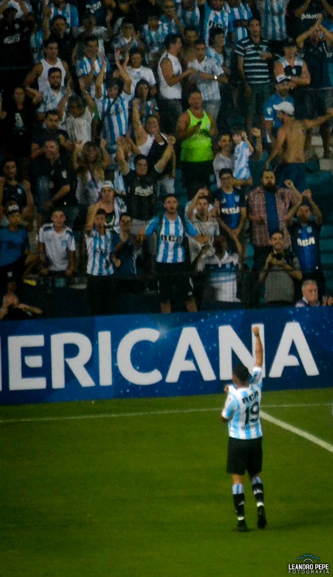 Así es como se debe festejar un gol SIEMPRE.