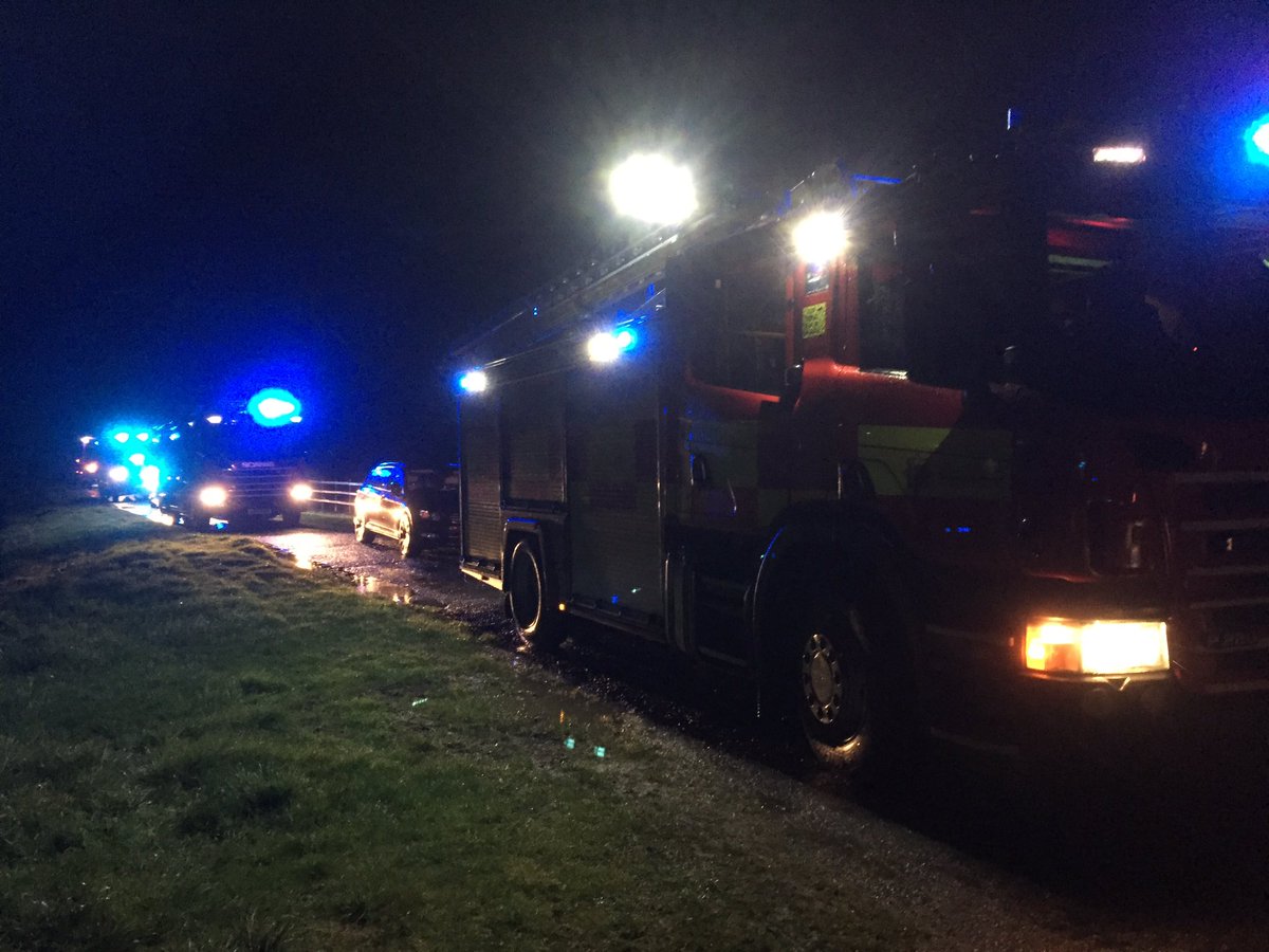 FenCops's tweet photo. @cambsfrs @EastEnglandAmb along with #fencops attended #RTC Dairy Drove Thorney Toll last night 01/03/17. Non injury to occupants #2445 https://t.co/YVkIZFnMxR