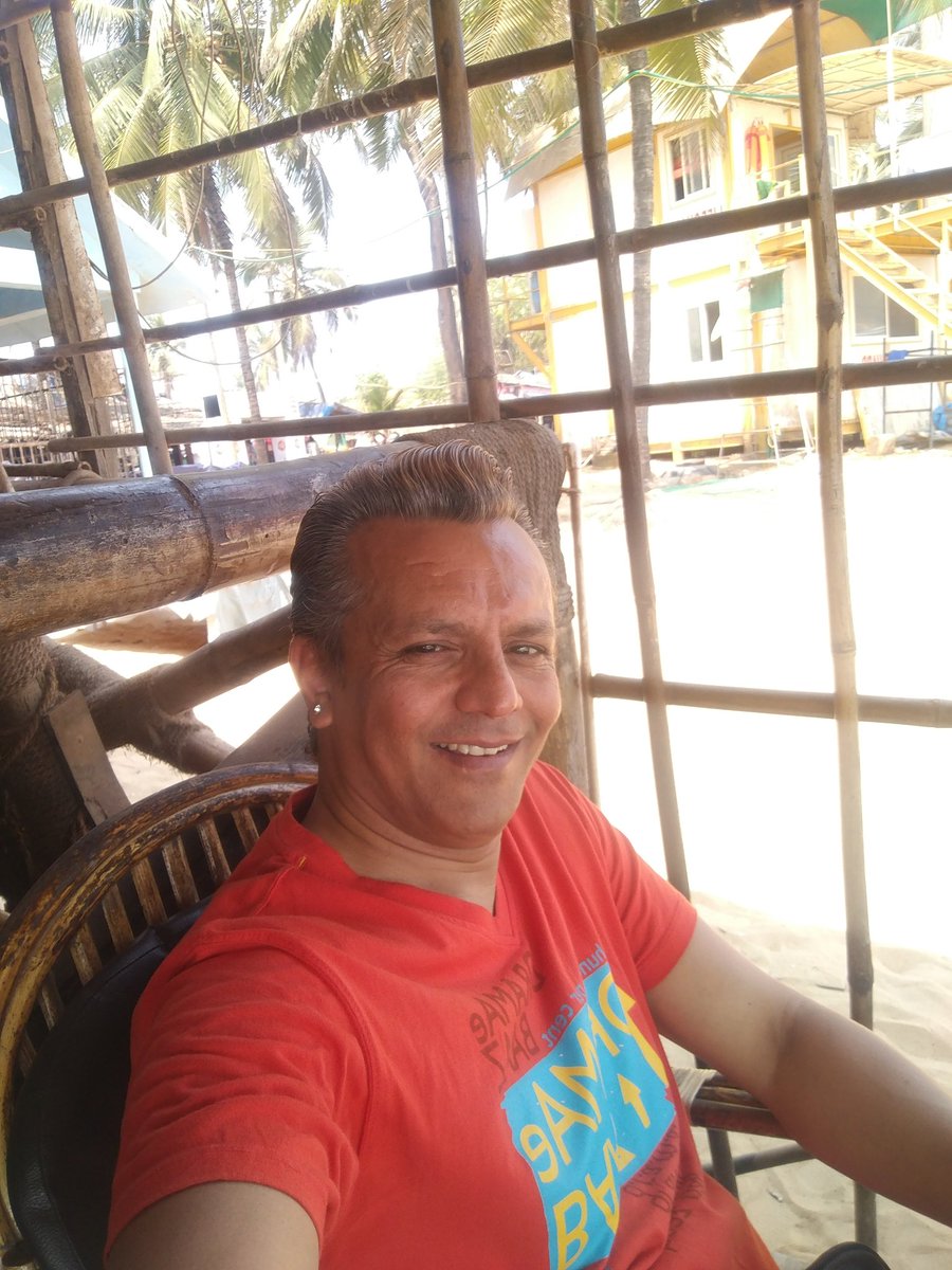 Imam_A_Siddique's tweet photo. #Goa #Baga #StAntonys #Brittos #BaiaDeSol close to #Valerios #SunSeaSand #Sussegado #Salubrious #Sorpotel ##SeaFood #Tourist #Incognito #LuV https://t.co/IHdAygAiGP