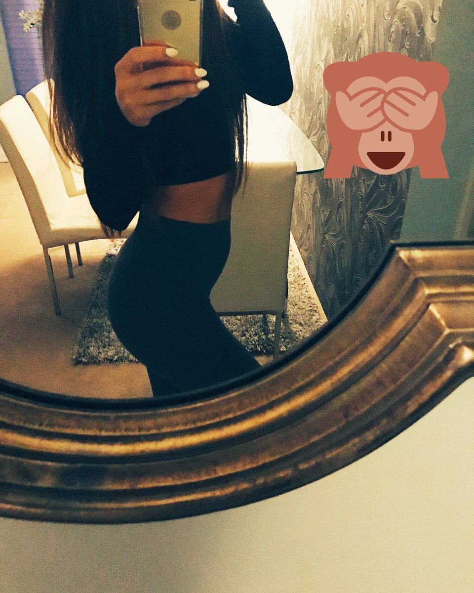 alicialamour23's tweet photo. Back on twitter again. Sorry I haven't been posting. Been a busy girl ...working 💪🏾#hardworkingpaysoff #independence #dedication https://t.co/24Hd0Rv8lX