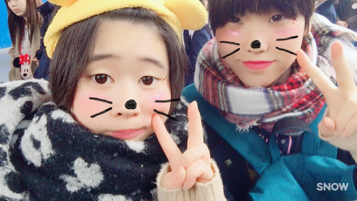 XhO5a's tweet photo. ディズニーなう
ちょっと疲れてきた笑
でも、空きすぎていっぱい乗り物乗れる笑
最高😆👍
ゆくちゃん最後までよろしく！😝🙌 https://t.co/tBhDlUDc1K