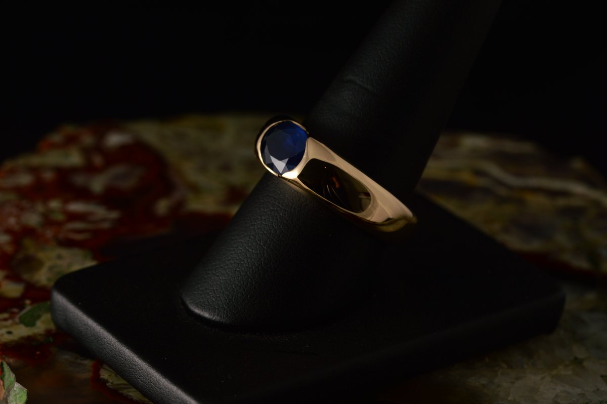zeltslv's tweet photo. #Sapphire ring
Gredzens ar safīru https://t.co/FM3IelTY2p
