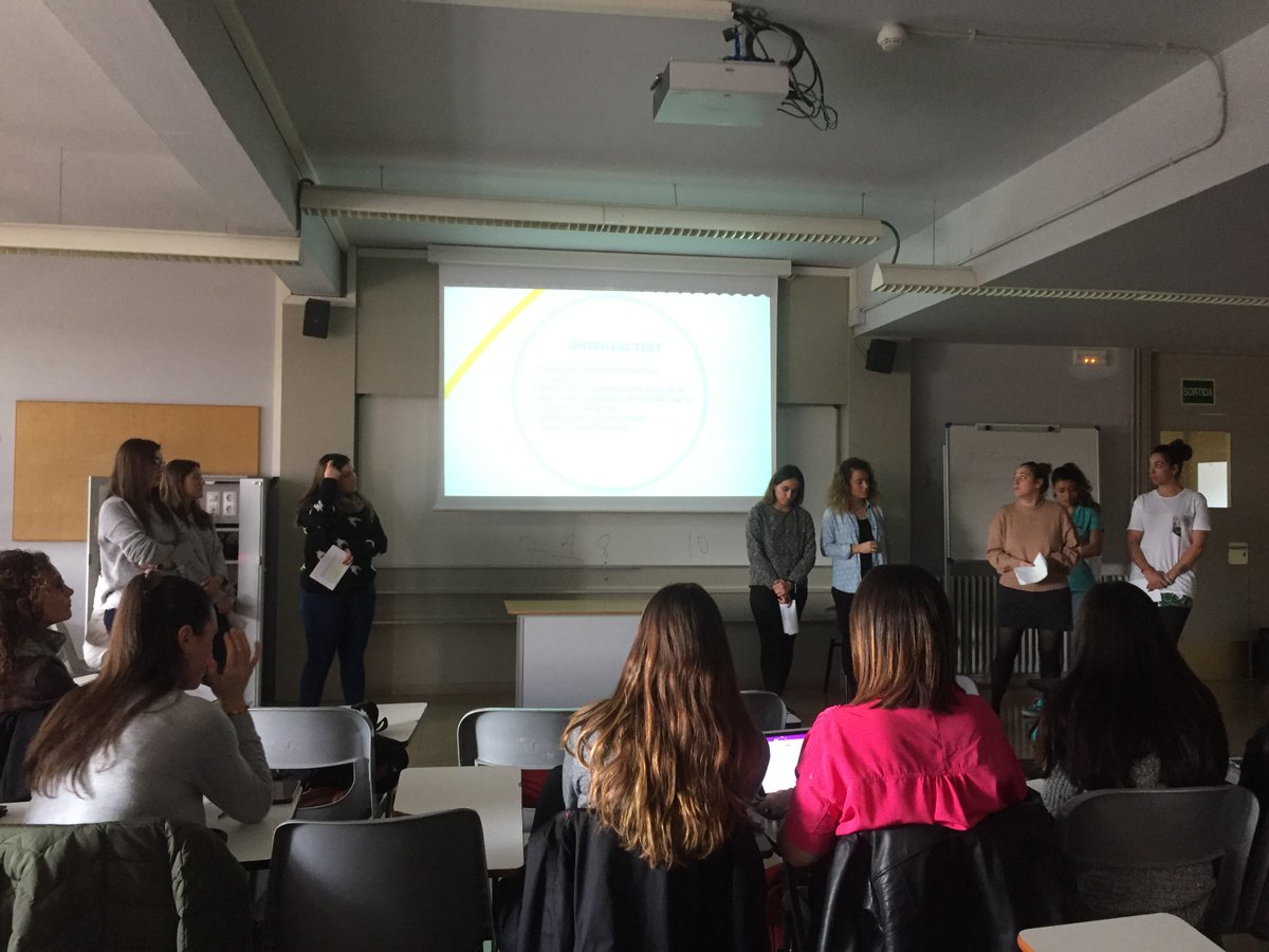 carolinata1's tweet photo. Propostes de millora en l'àmbit educatiu. #araesdema #innovemara #CECaraesdema #sem3r1617 @BlanquernaFPCEE https://t.co/WzoZhTaujI