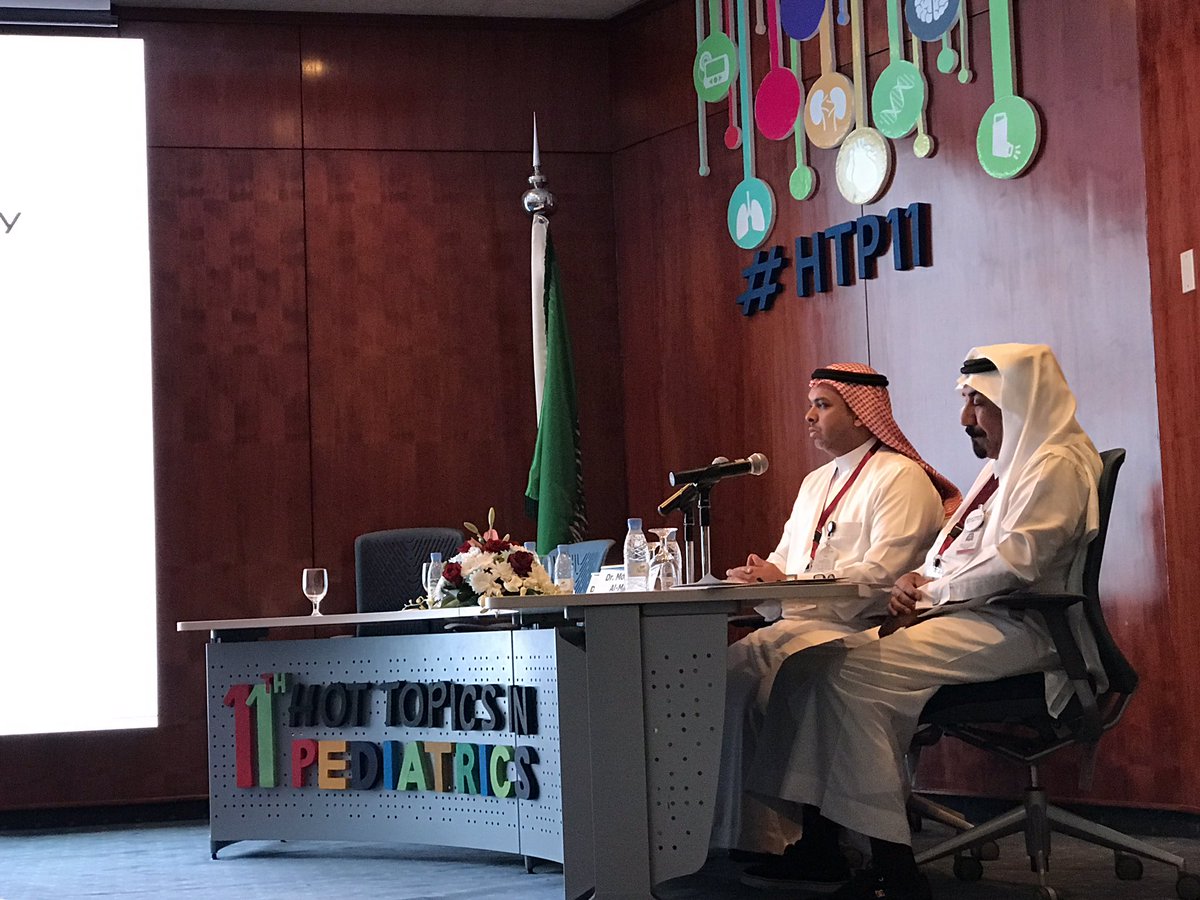 sami_alhaider's tweet photo. د. عبدالله يوسف و د. محمد المدن يديران أولى محاضرات الربو في المؤتمر مع المحاضر المميز د. فيصل الصومالي #HTP11 https://t.co/ImhISXUyn5
