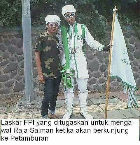 Peserta karnaval spt ini yg katanya mau me-Revolusi NKRI?
Mereka yg mau ambil alih kekuasaan?
Mereka yg mau hadapi Polri dan TNI kita?? 🤣🤣🤣