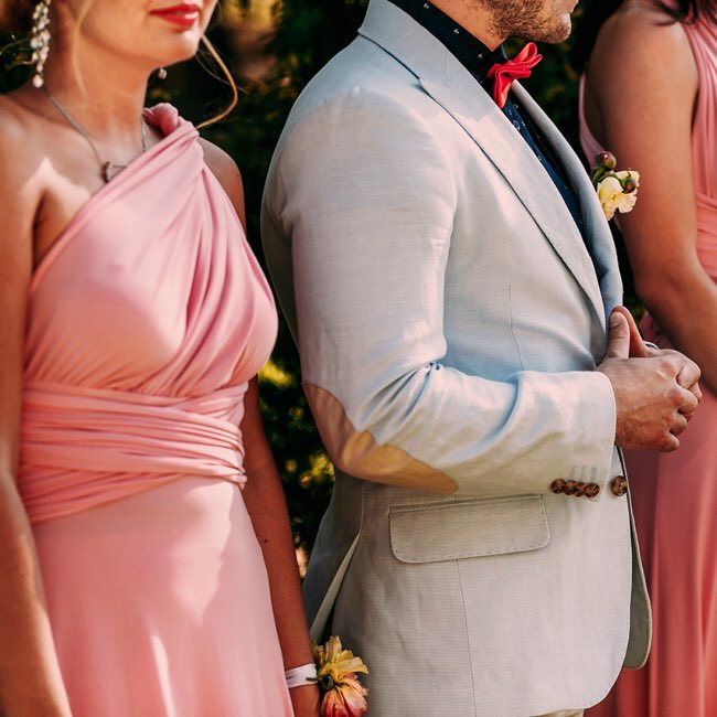 luxengo's tweet photo. ❤WEDDING-SEASON❤

Find the right outfit over here: https://t.co/sSAo35n1PX

#luxengo #fashion #style #trend #wedding #outfit #onlineshop https://t.co/qN2on0jCWS