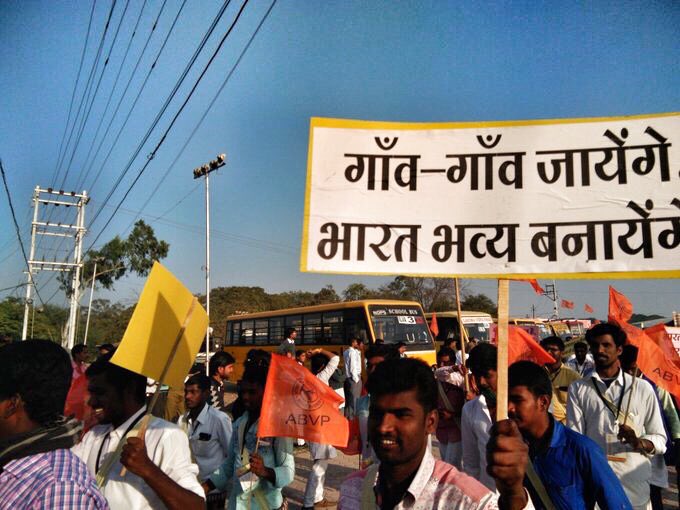 duupdateshere's tweet photo. #DUFightsAntiNationals trends on Twitter as #ABVP launches massive march against anti-national elements. https://t.co/YYBFBYC38c