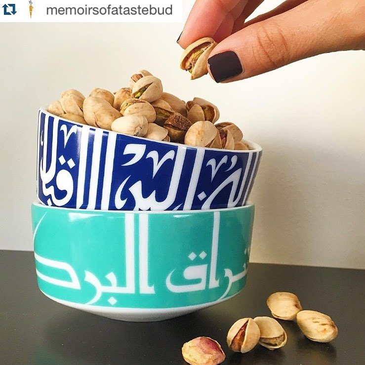 SilsalDH's tweet photo. Going nuts for this gorgeous shot from @memoirsofatastebud of our turqoise #Kufic bowl and midgight blue #Ghida bowl! #repost #bowls #silsal https://t.co/Dls99I103P
