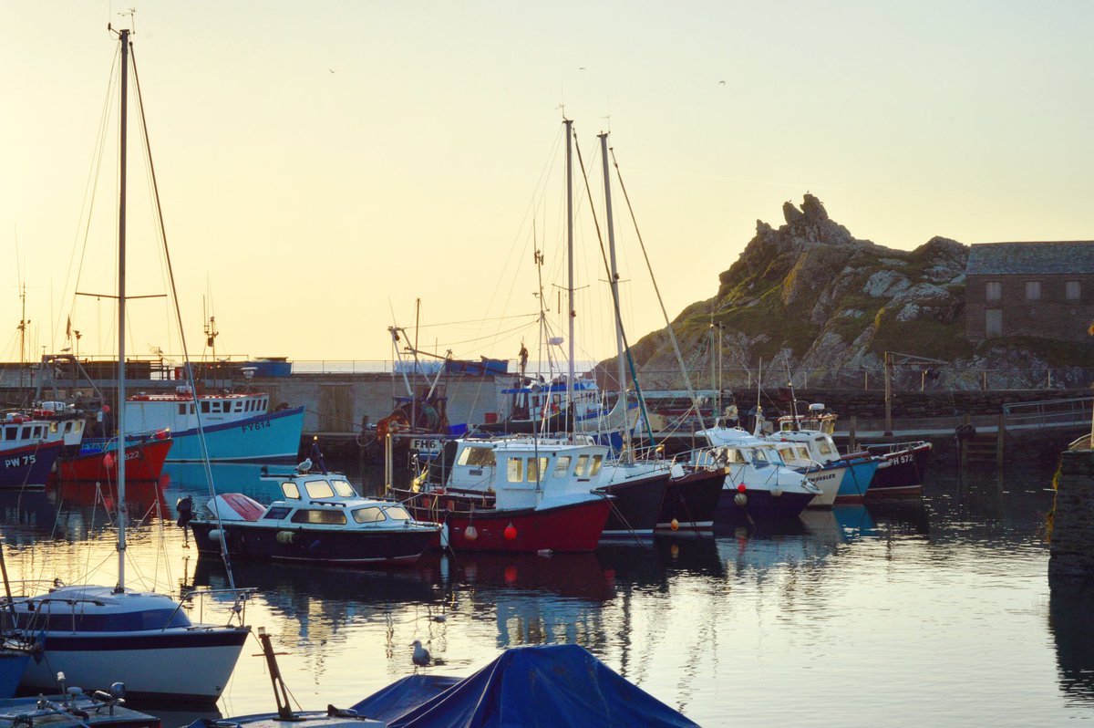 LovePolperro's tweet photo. It's another beautiful morning here in Polperro #lovepolperro #polperro #cornwall https://t.co/EJ1EuINivF