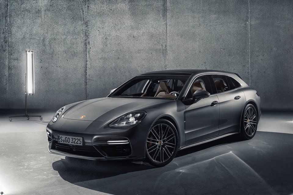 SamWillisC7's tweet photo. The New Porsche Panamera Sport Turismo, the turbo version will have 542bhp from a 4.0L V8, #Porsche #PanameraSportTurismo https://t.co/xrqilD9khI