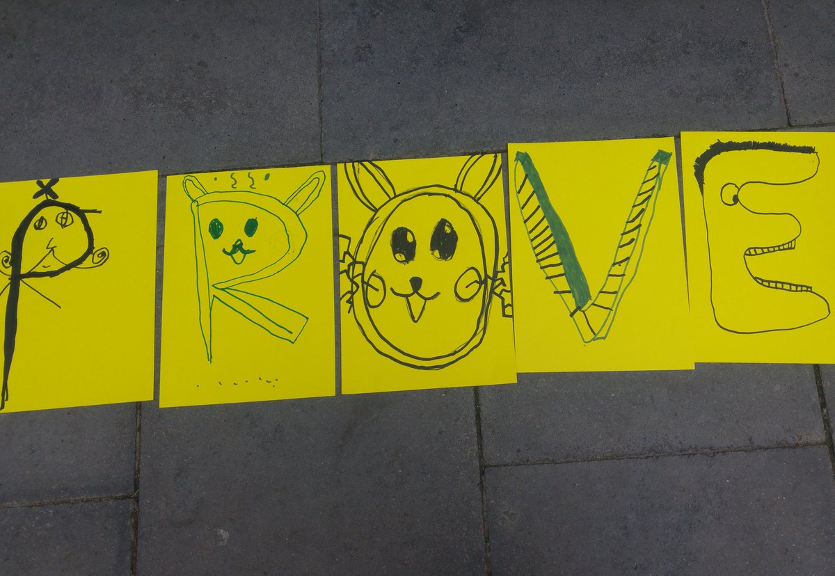 Xarxaei's tweet image. Els nens i nenes de tercer no fem les proves externes perque no volem que ens poseu una etiqueta #noprovesexternes @FaPaCcat