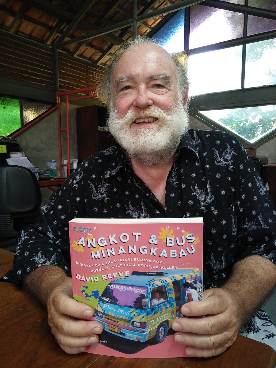 JJRizal's tweet image. ngobrolin persiapan tour buku sejarawan #davidreeve bareng mas @iskandarpn  jakarta, jogja, surabaya, malang, padang di @KomunitasBambu